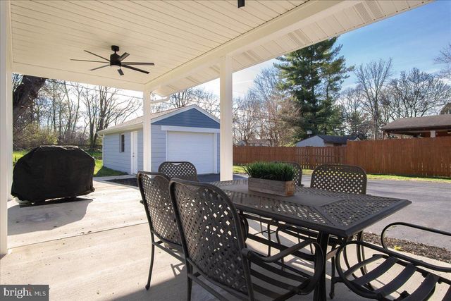 13825 WOODLAND HEIGHTS DR, Hagerstown, MD 21742