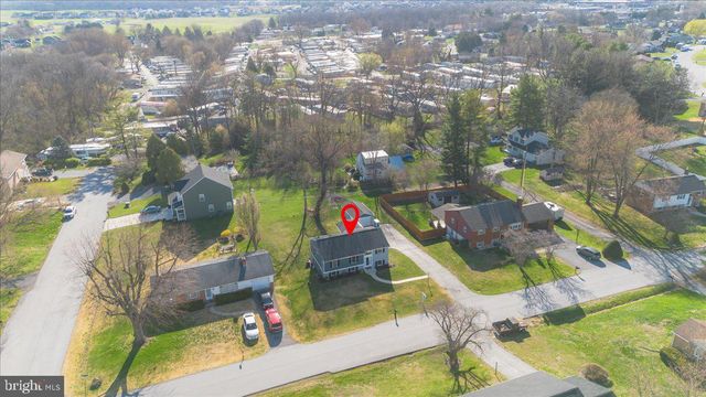 13825 WOODLAND HEIGHTS DR, Hagerstown, MD 21742