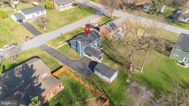 13825 WOODLAND HEIGHTS DR, Hagerstown, MD 21742