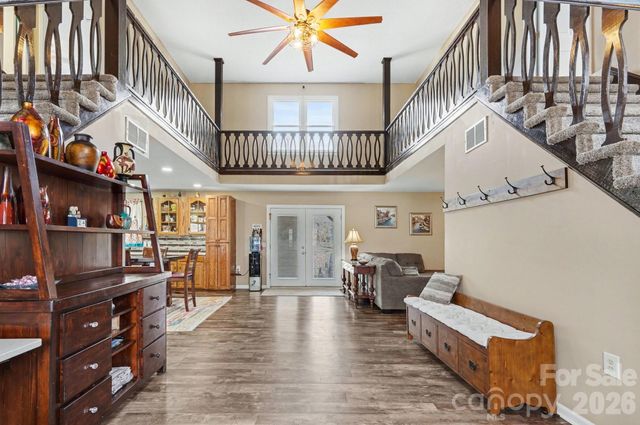 3361 47th Avenue Place NE 76, Hickory, NC 28601