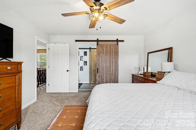 3361 47th Avenue Place NE, Hickory, NC 28601