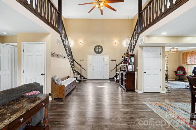 3361 47th Avenue Place NE 76, Hickory, NC 28601