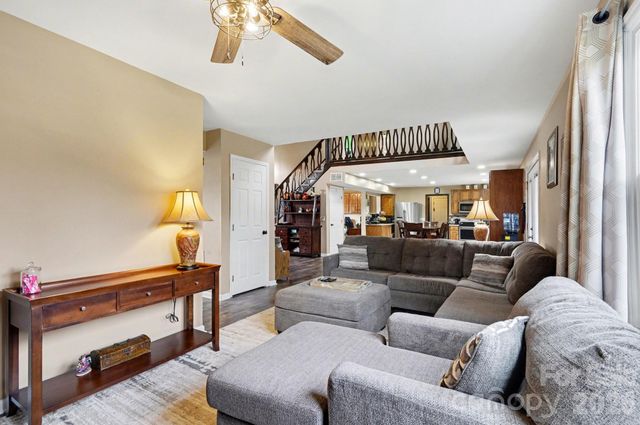 3361 47th Avenue Place NE 76, Hickory, NC 28601