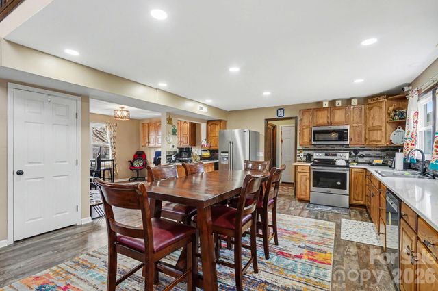 3361 47th Avenue Place NE 76, Hickory, NC 28601