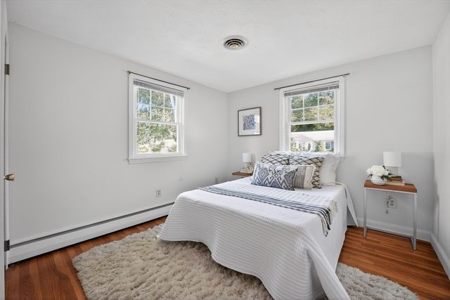 3 Rindone St, Holbrook, MA 02343