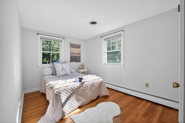3 Rindone St, Holbrook, MA 02343