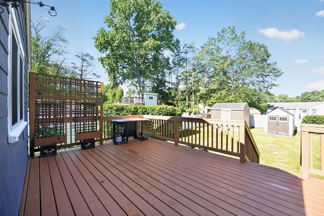 3 Rindone St, Holbrook, MA 02343