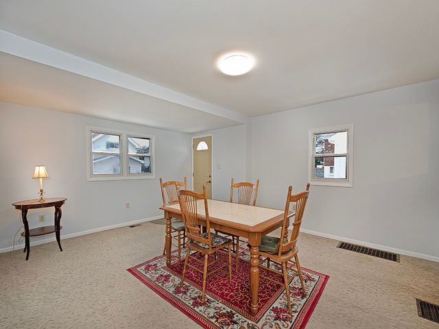 5479 Spruce St, Bethel Park, PA 15102