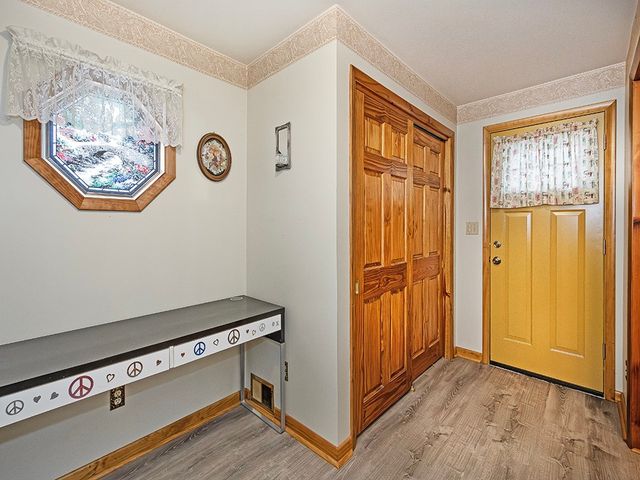 5479 Spruce St, Bethel Park, PA 15102