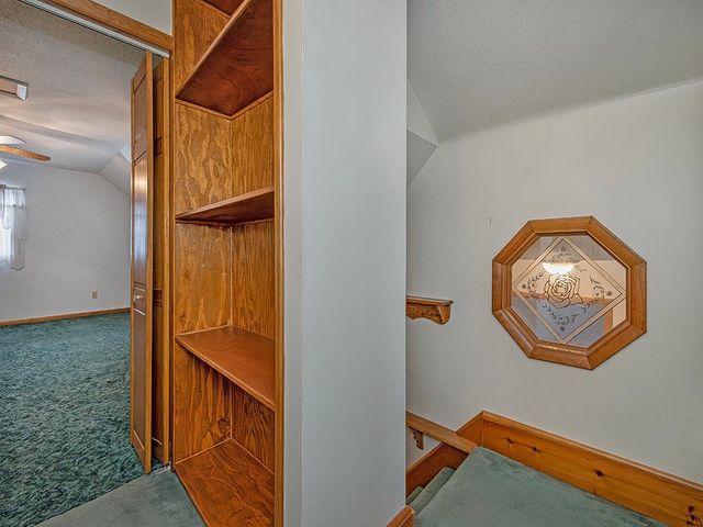 5479 Spruce St, Bethel Park, PA 15102