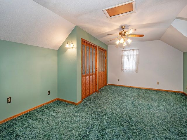 5479 Spruce St, Bethel Park, PA 15102