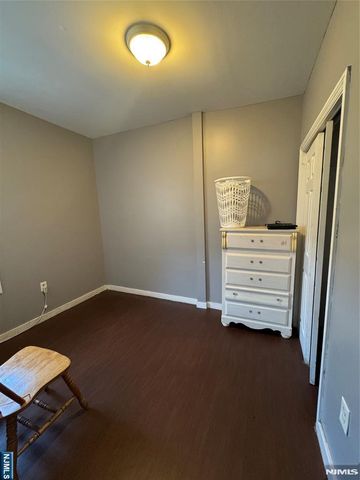 47 Oak Street, Paterson, NJ 07501