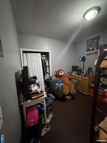 47 Oak Street, Paterson, NJ 07501