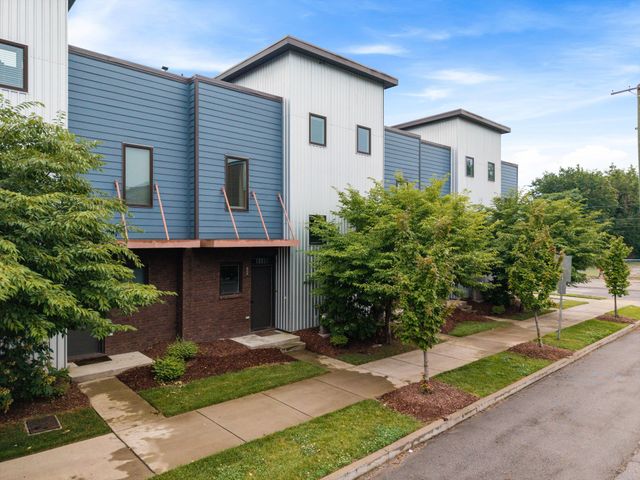 82 Evanston Ave, Nashville, TN 37207