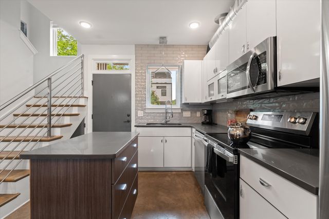 82 Evanston Ave, Nashville, TN 37207