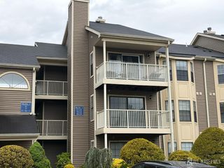 60 Lear Court 60, East Brunswick, NJ 08816