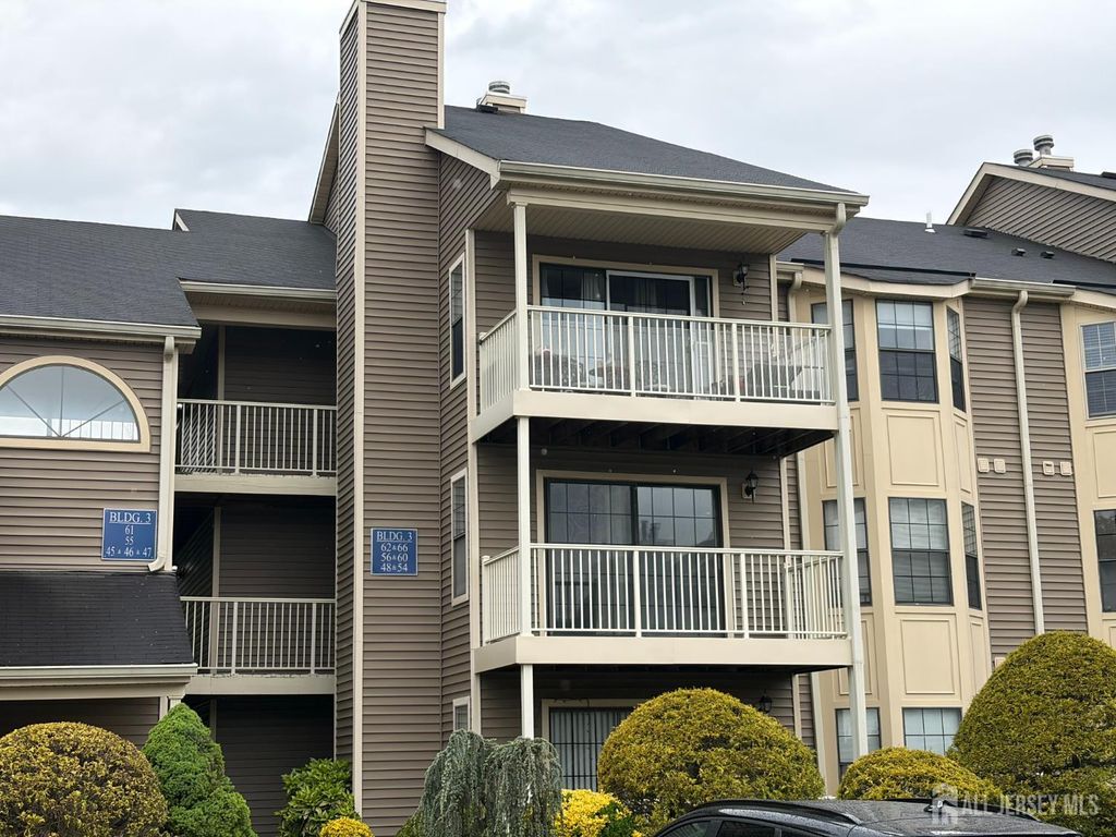 60 Lear Court 60, East Brunswick, NJ 08816