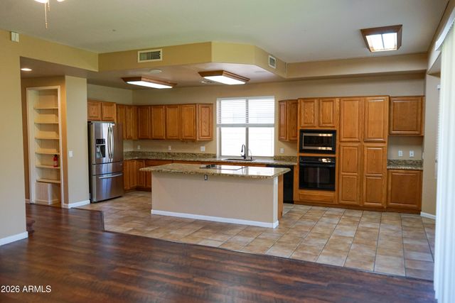 541 N DANIELSON Way, Chandler, AZ 85225