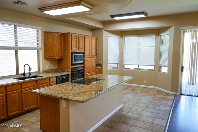 541 N DANIELSON Way, Chandler, AZ 85225