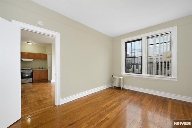 124 Storms Avenue 4E, Jersey City, NJ 07306