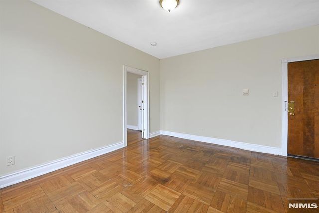 124 Storms Avenue 4E, Jersey City, NJ 07306