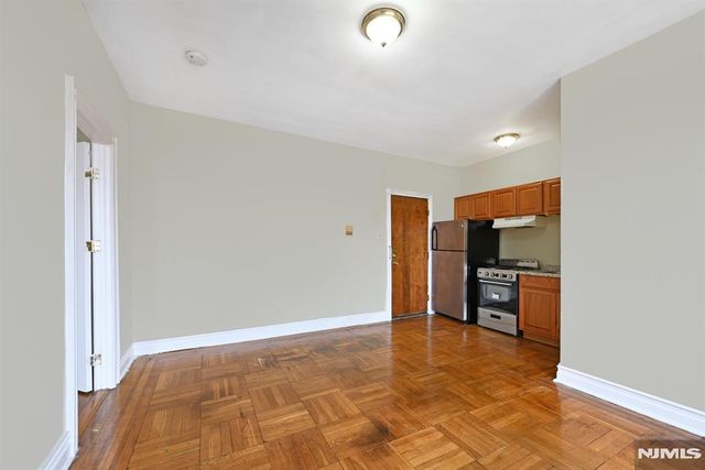 124 Storms Avenue 4E, Jersey City, NJ 07306