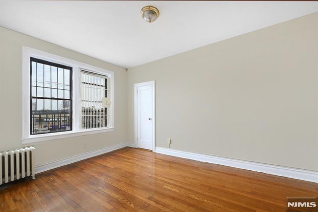 124 Storms Avenue 4E, Jersey City, NJ 07306