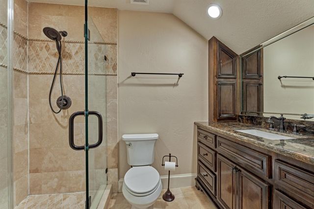 18 Treevine Court, The Woodlands, TX 77381