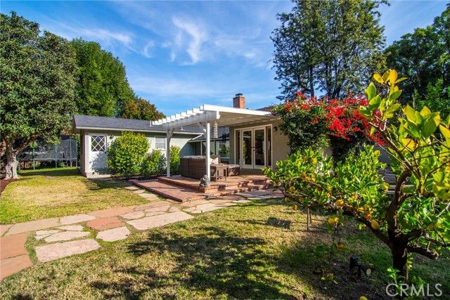 19029 Sprague Street, Tarzana (los Angeles), CA 91356