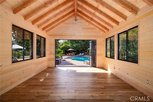 19029 Sprague Street, Tarzana (los Angeles), CA 91356