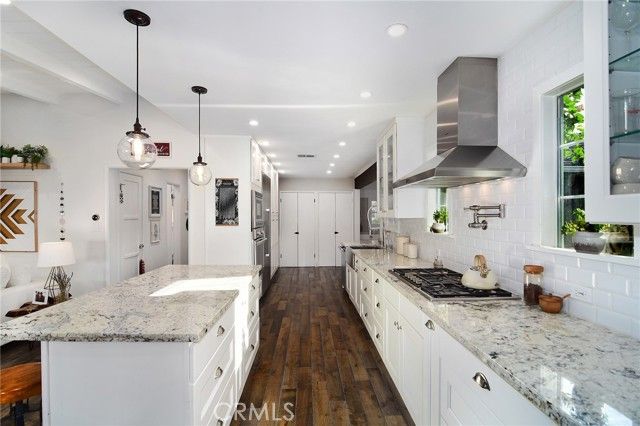 19029 Sprague Street, Tarzana (los Angeles), CA 91356