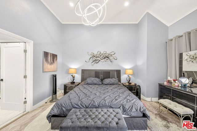 5305 White Oak Avenue F, Encino, CA 91316