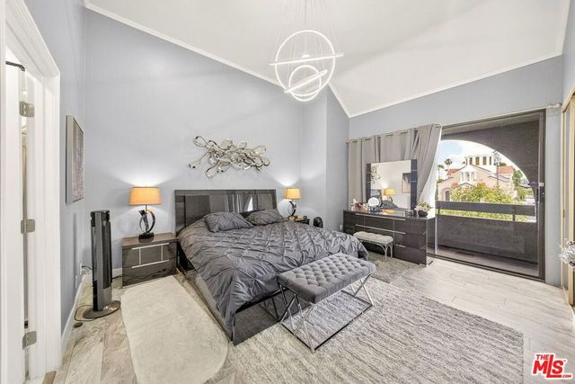5305 White Oak Avenue F, Encino, CA 91316