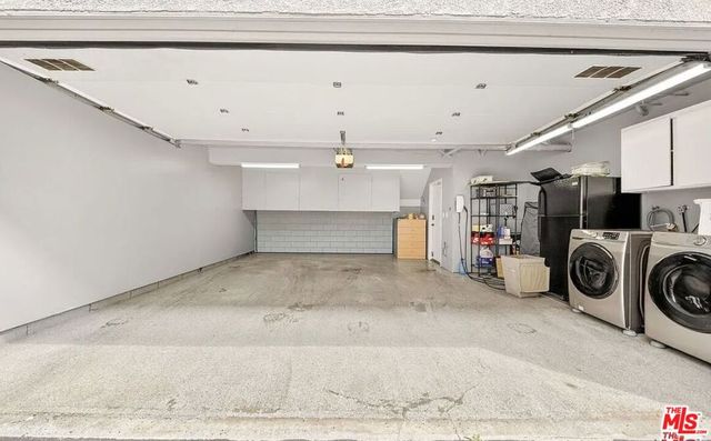 5305 White Oak Avenue F, Encino, CA 91316
