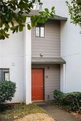 19 Finch Trail NE, Atlanta, GA 30308