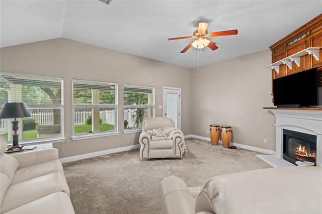 206 Caraway, Kyle, TX 78640