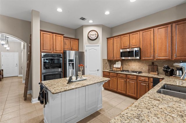 206 Caraway, Kyle, TX 78640
