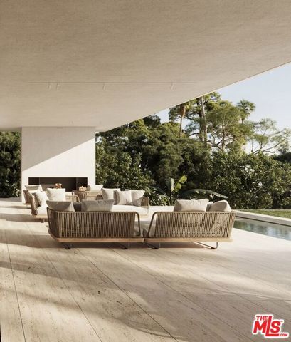 720 N Bonhill Road, Los Angeles, CA 90049