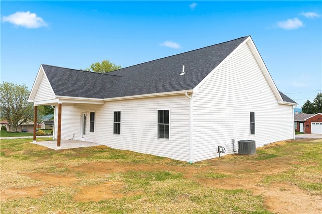 16 Margaret Street, South Union Twp, PA 15401