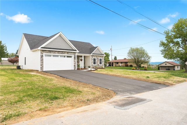 16 Margaret Street, South Union Twp, PA 15401