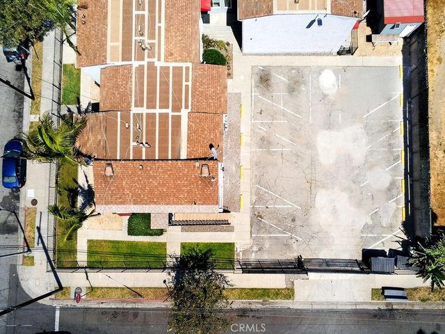 1134 W 39th, Los Angeles, CA 90037