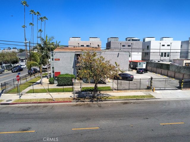 1134 W 39th, Los Angeles, CA 90037