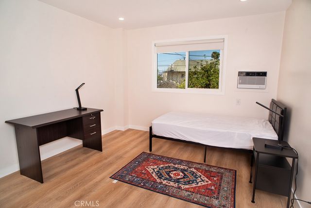 1134 W 39th, Los Angeles, CA 90037