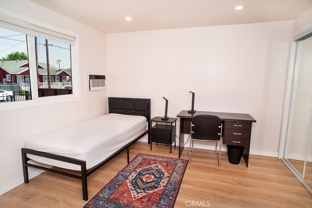 1134 W 39th, Los Angeles, CA 90037