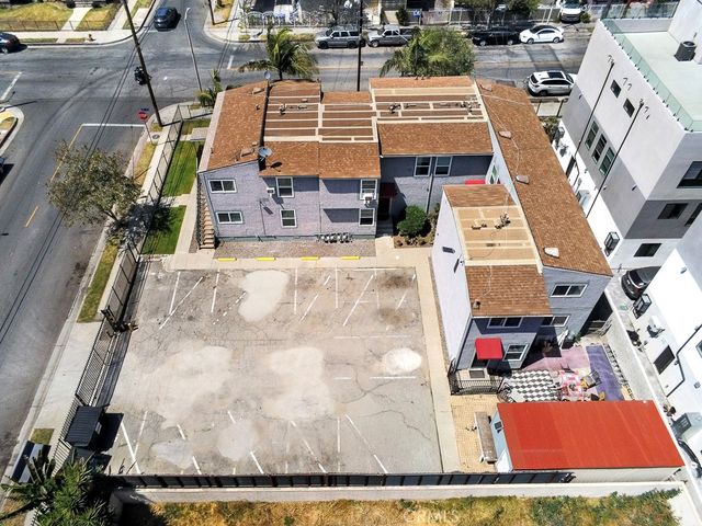 1134 W 39th, Los Angeles, CA 90037