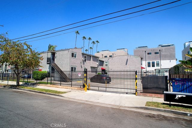 1134 W 39th, Los Angeles, CA 90037