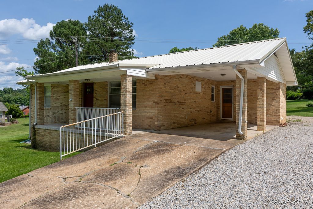 46 Hillcrest Road, Mammoth Spring, AR 72554