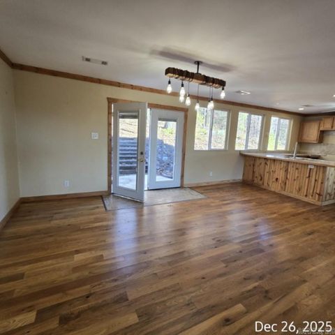 4638 Hwy 16, Clinton, AR 72031