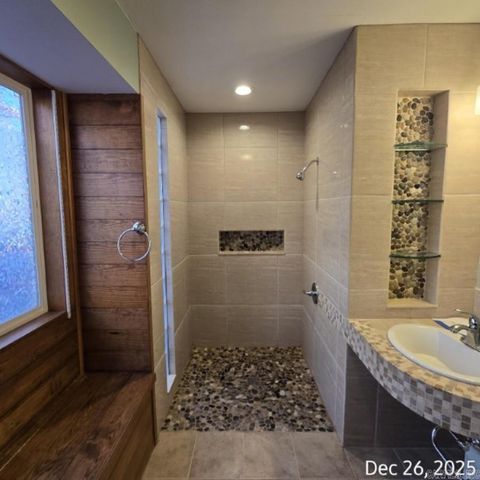 4638 Hwy 16, Clinton, AR 72031