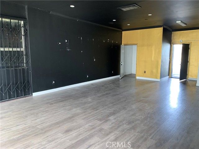 2105 W Compton, Compton, CA 90220